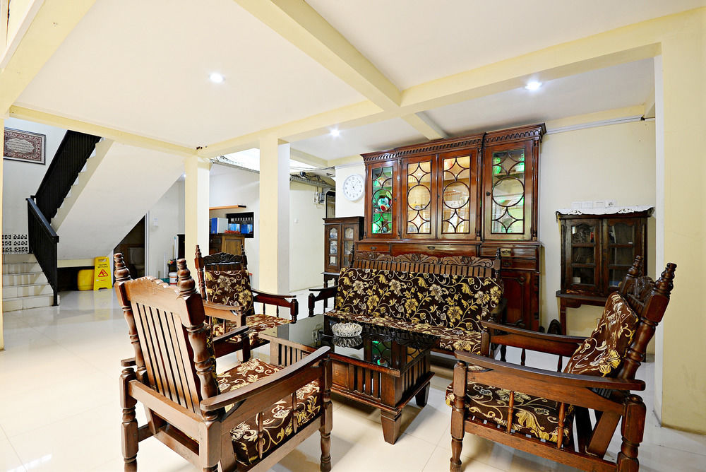 Zen Rooms Kuningan Syariah Jakarta Eksteriør bilde