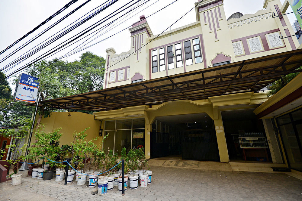 Zen Rooms Kuningan Syariah Jakarta Eksteriør bilde