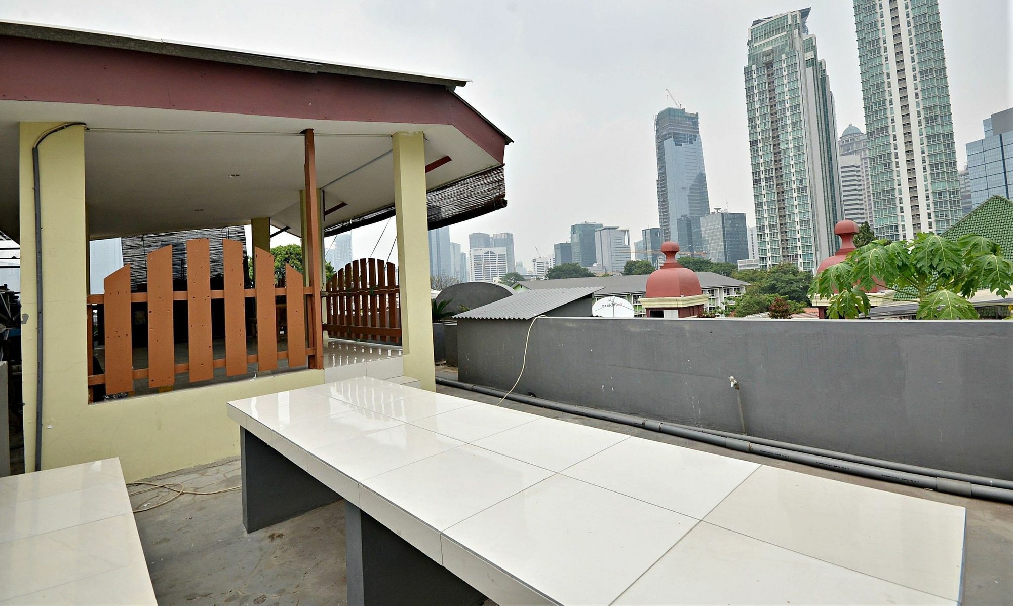 Zen Rooms Kuningan Syariah Jakarta Eksteriør bilde