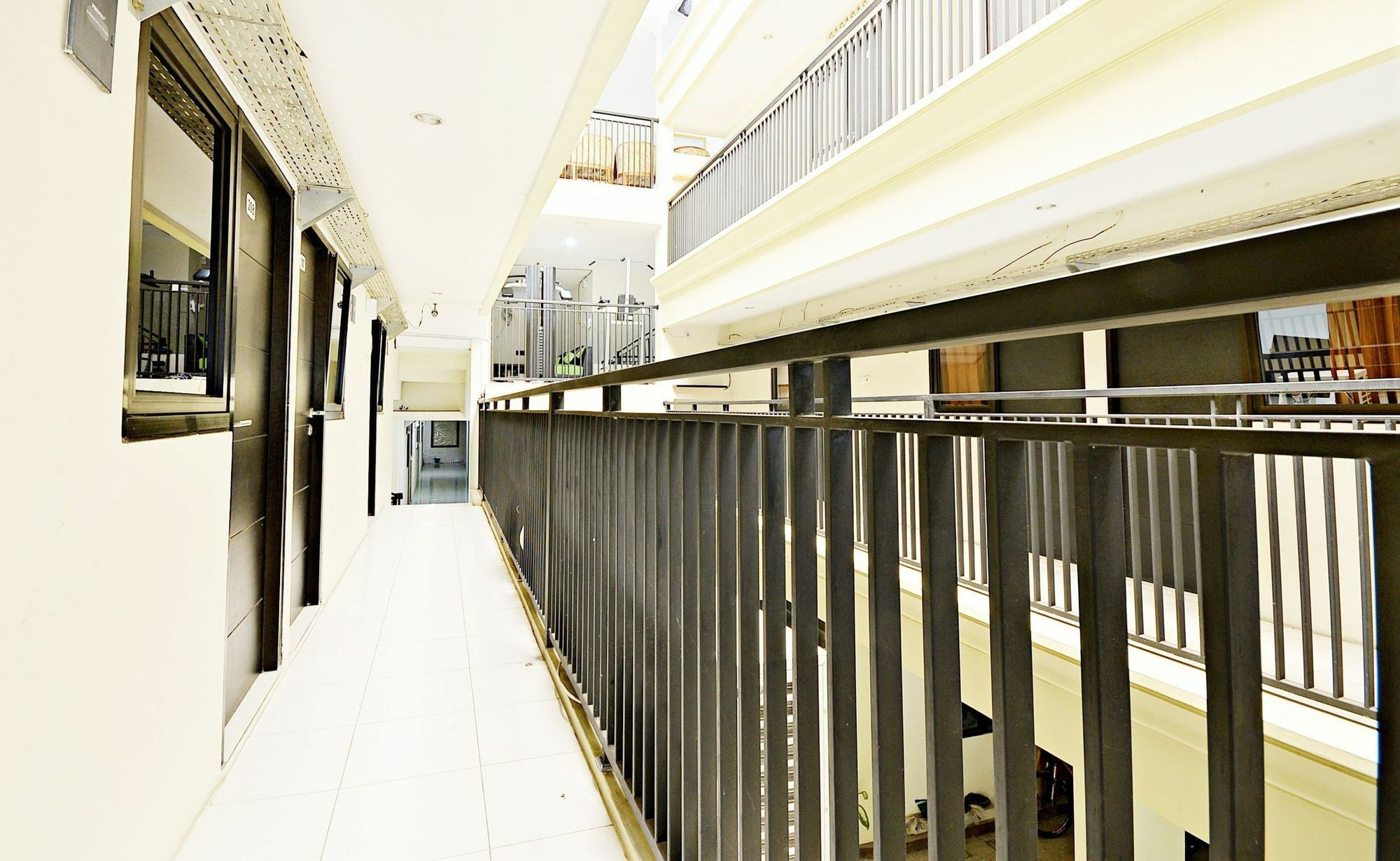 Zen Rooms Kuningan Syariah Jakarta Eksteriør bilde